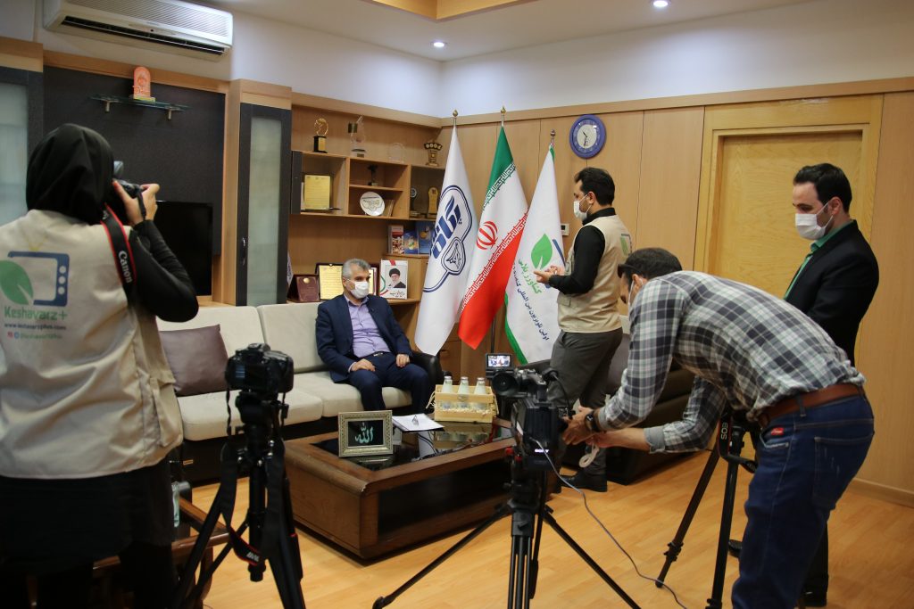 گزارش تصویری از مصاحبه عبداله قدوسی مدیرعامل شرکت صنایع شیر ایران با خبرگزاری کشاورز پلاس