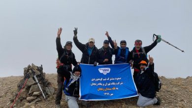 پرچم پگاه، با شعار، «پگاه پیام آور سلامتی و شادابی» بر فراز کوه سندان به اهتزاز درآمد.